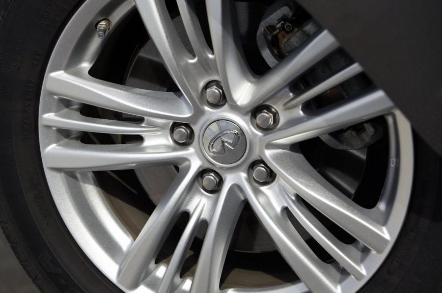  Infiniti G25 2012 года  (фото 27 из 30)